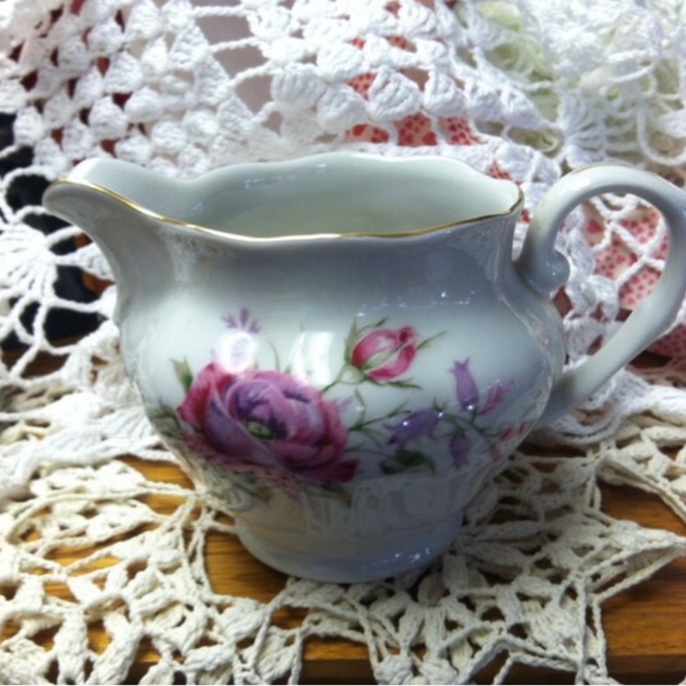 Favolina Rose Cream Pitcher